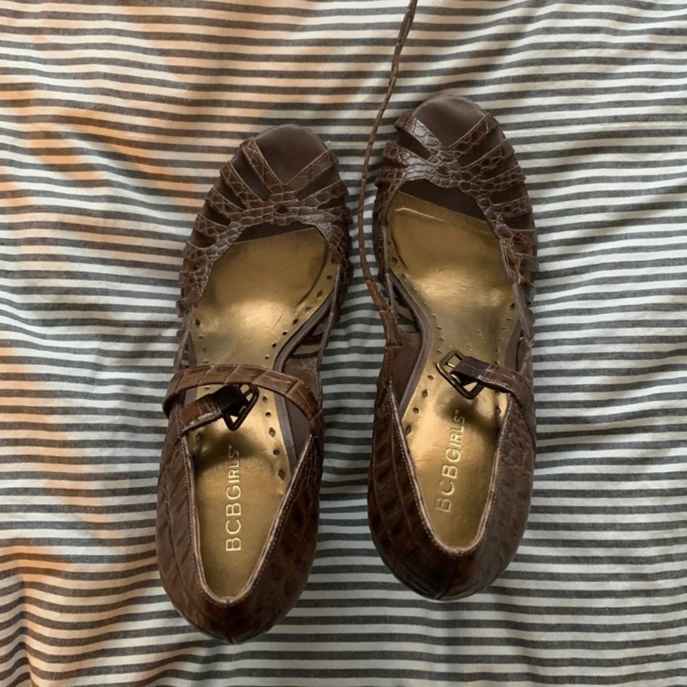 Brown snake heels